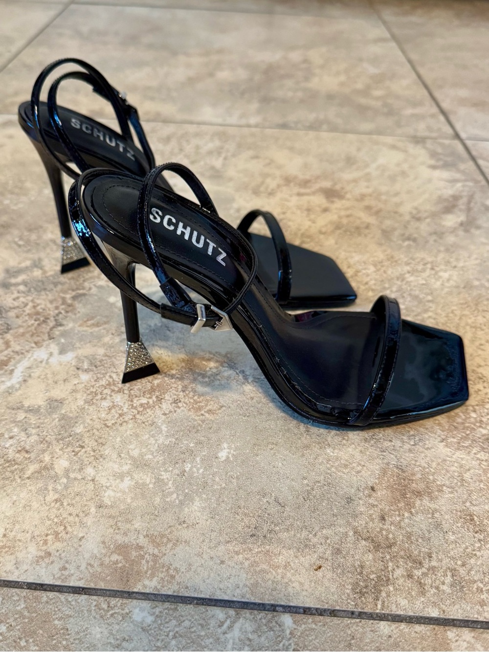 NIB SCHUTZ Black Patent Leather Square-Toe Ankle Straps Heels Sandals Dressy W6